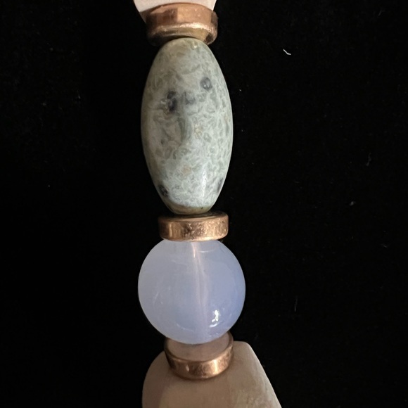 Gold and Cream Beaded Necklace with Distinctive Pendant - Picture 5 of 13